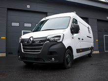 Pack LED Calandre LAZER LAMPS pour Renault Master 2020-2023, feux LED modernes pour calandre de camion.