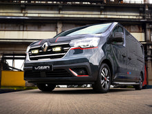 Pack LED Calandre LAZER LAMPS pour Renault Trafic avec phares LED élégants et modernes, installation facile.