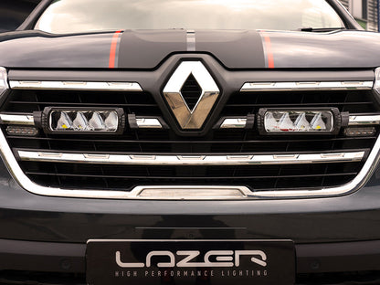Pack LED Calandre LAZER LAMPS pour Renault Trafic, éclairage LED puissant intégré à la calandre du véhicule.