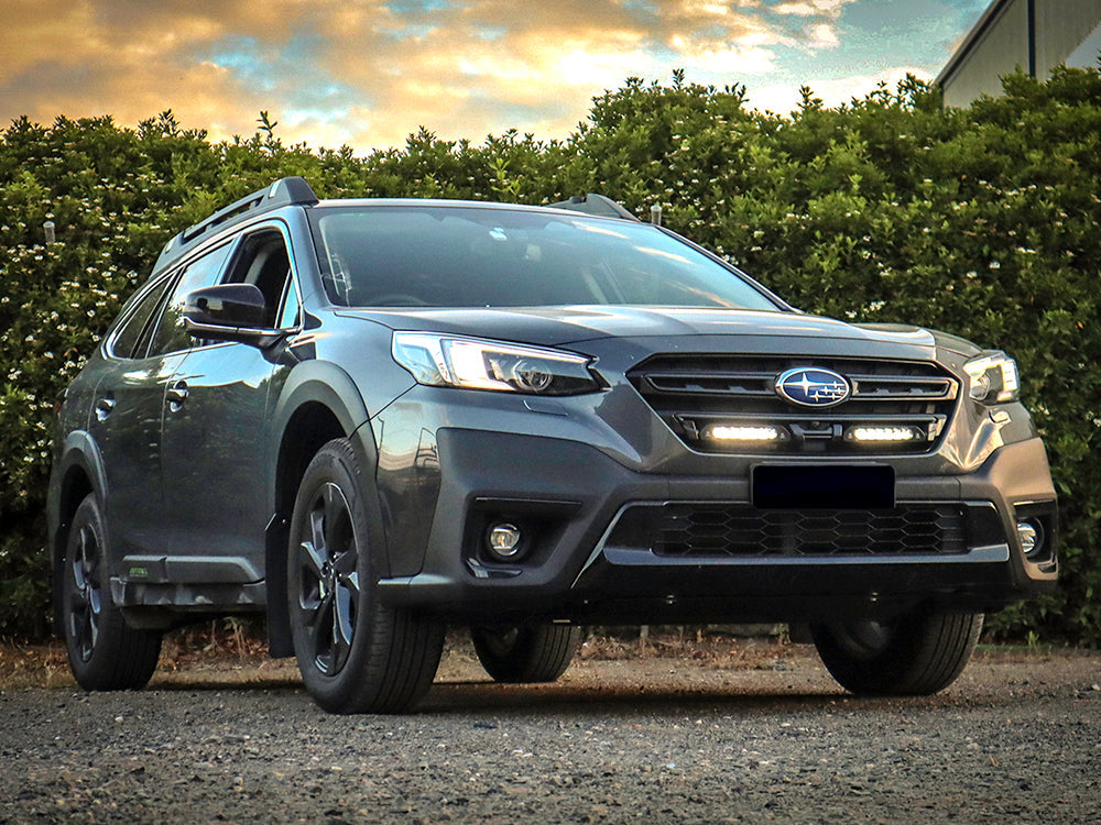 Pack LED calandre LAZER LAMPS pour Subaru Outback 2020-2022, éclairage LED robuste et moderne pour calandre.
