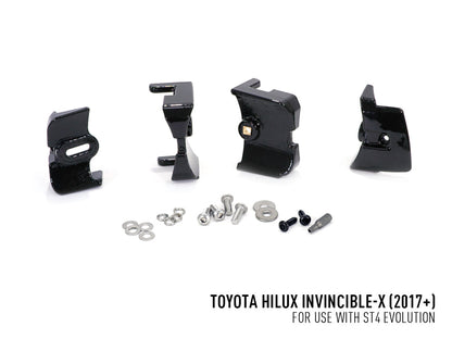 Pack LED Calandre LAZER LAMPS pour Toyota Hilux Invincible, éclairage LED moderne et robuste sur la calandre du véhicule.