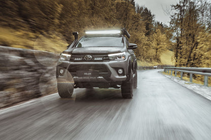 Pack de LED pour calandre LAZER LAMPS adapté au Toyota Hilux Revo, éclairage LED robuste pour véhicules tout-terrain.