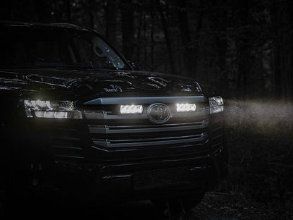 Pack LED Calandre LAZER LAMPS pour Toyota Land Cruiser 300 2022+, éclairage LED robuste pour calandre.