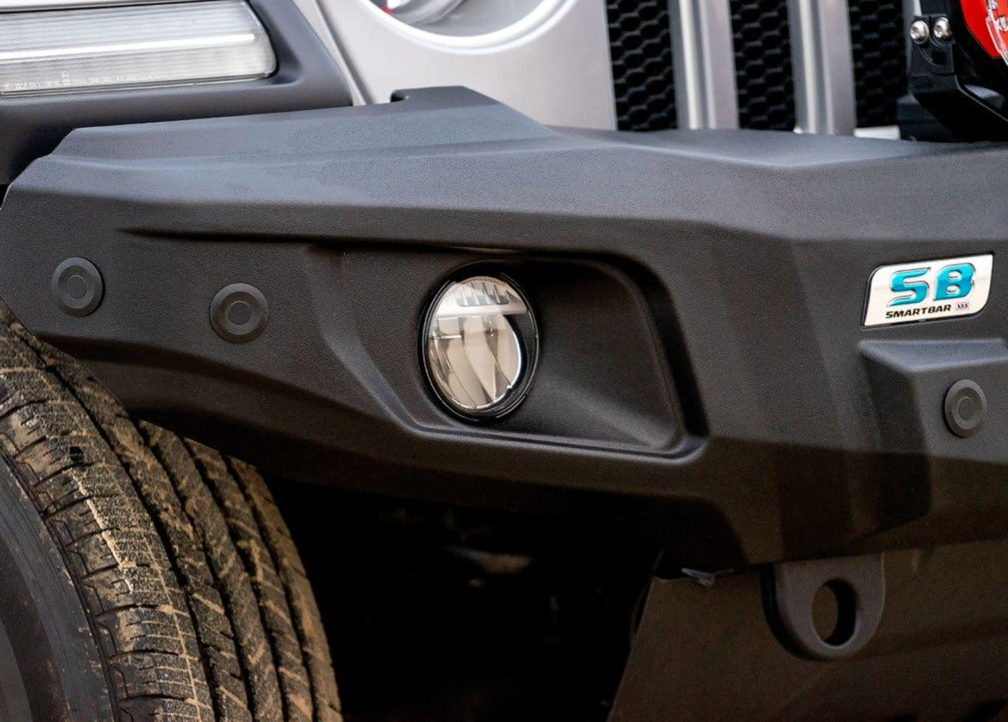 Pare-choc avant ARB StealthBar pour Jeep JL et JT, homologué Europe, en acier robuste avec design protecteur.