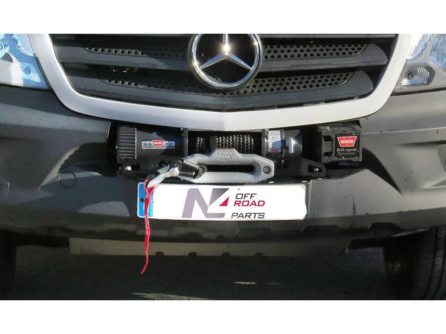 Platine de Treuil Volkswagen Crafter 2006-2016 sur Pare-choc d'Origine sur Xperts4x4 Accessoires 4x4 Off-Road