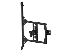 Porte roue de secours en inox N4 OFFROAD fixée à la porte arrière gauche d'un Fiat Ducato Campeo.
