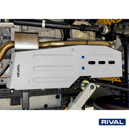 Protection inférieure pour réservoir de carburant INEOS GRENADIER 2023, marque RIVAL 4X4, robuste et adaptée au tout-terrain.