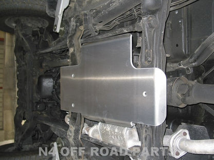 Protection inférieure en aluminium de 8mm pour boîtes de transfert Mitsubishi Pajero I et II, marque N4 OFFROAD.
