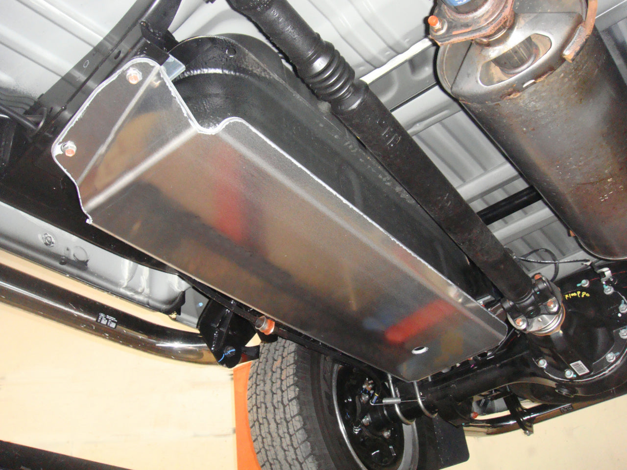 Protection de réservoir en aluminium de 6mm pour Ford Ranger II et BT50 2006-2011, protection inférieure N4 OFFROAD.