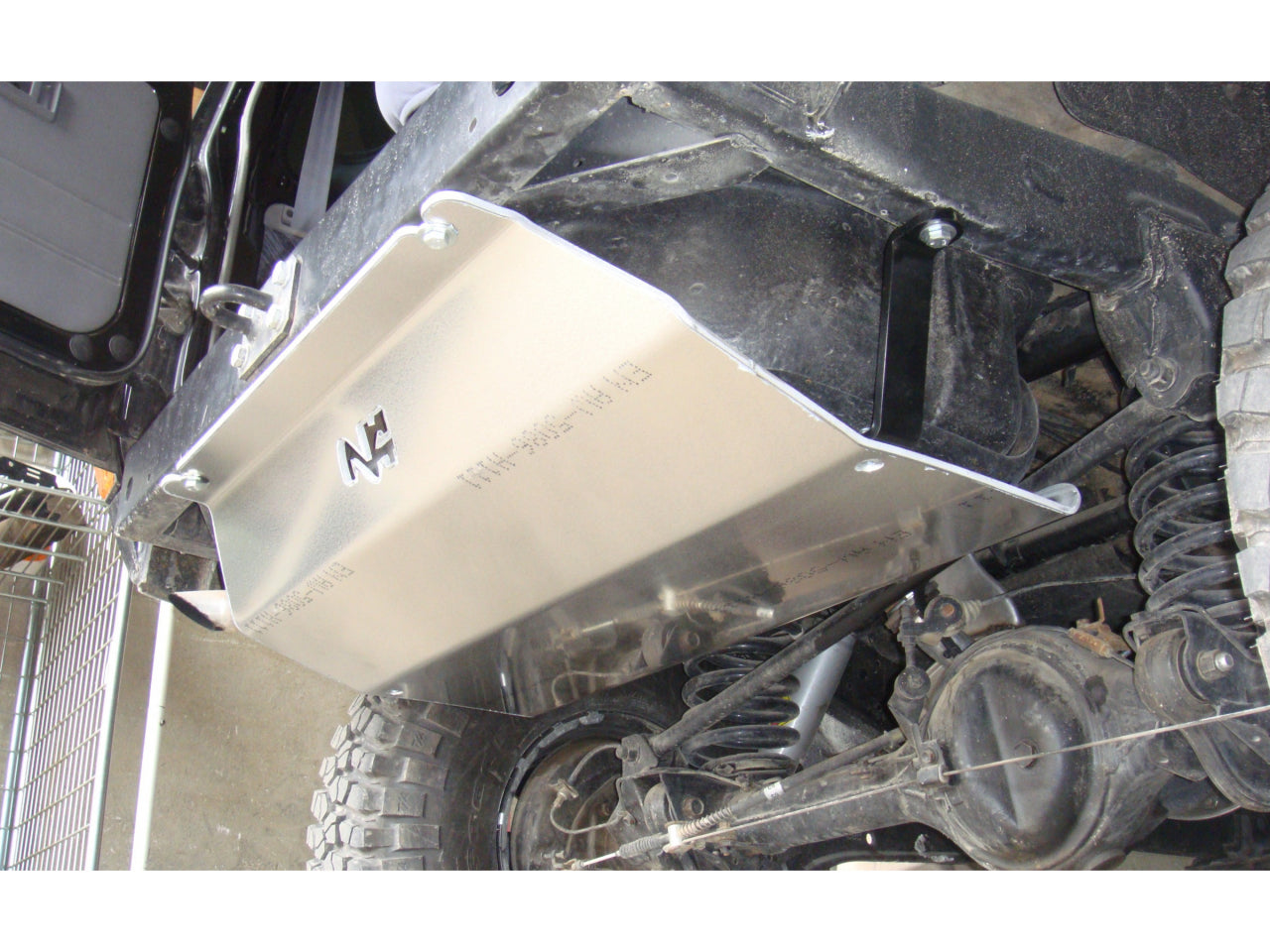 Ski de protection en aluminium 6mm pour réservoir Toyota LJ73 KZJ73, protection inférieure N4 OFFROAD, robuste et durable.