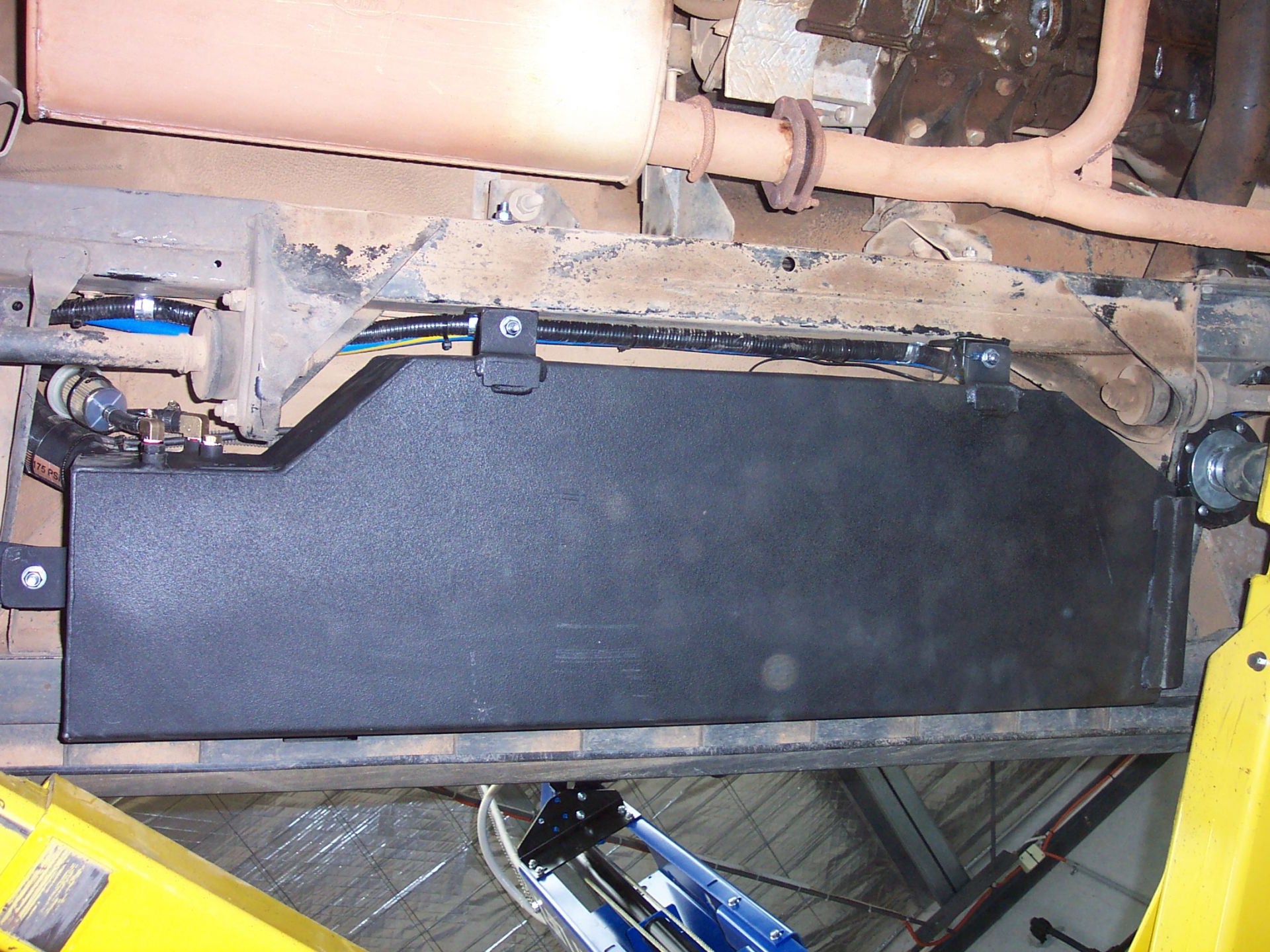 Paire de réservoirs supplémentaires LRA 45L X 2 pour LandRover Discovery I sur Xperts4x4 Accessoires 4x4 Off-Road