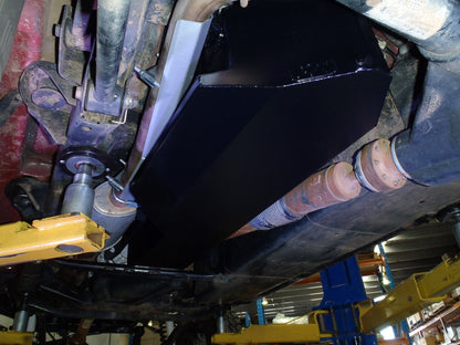 Réservoir auxiliaire de 60L pour Jeep Wrangler JK 4 portes, moteur V6 3.6L Pentastar, par LONG RANGE AUTOMOTIVE.