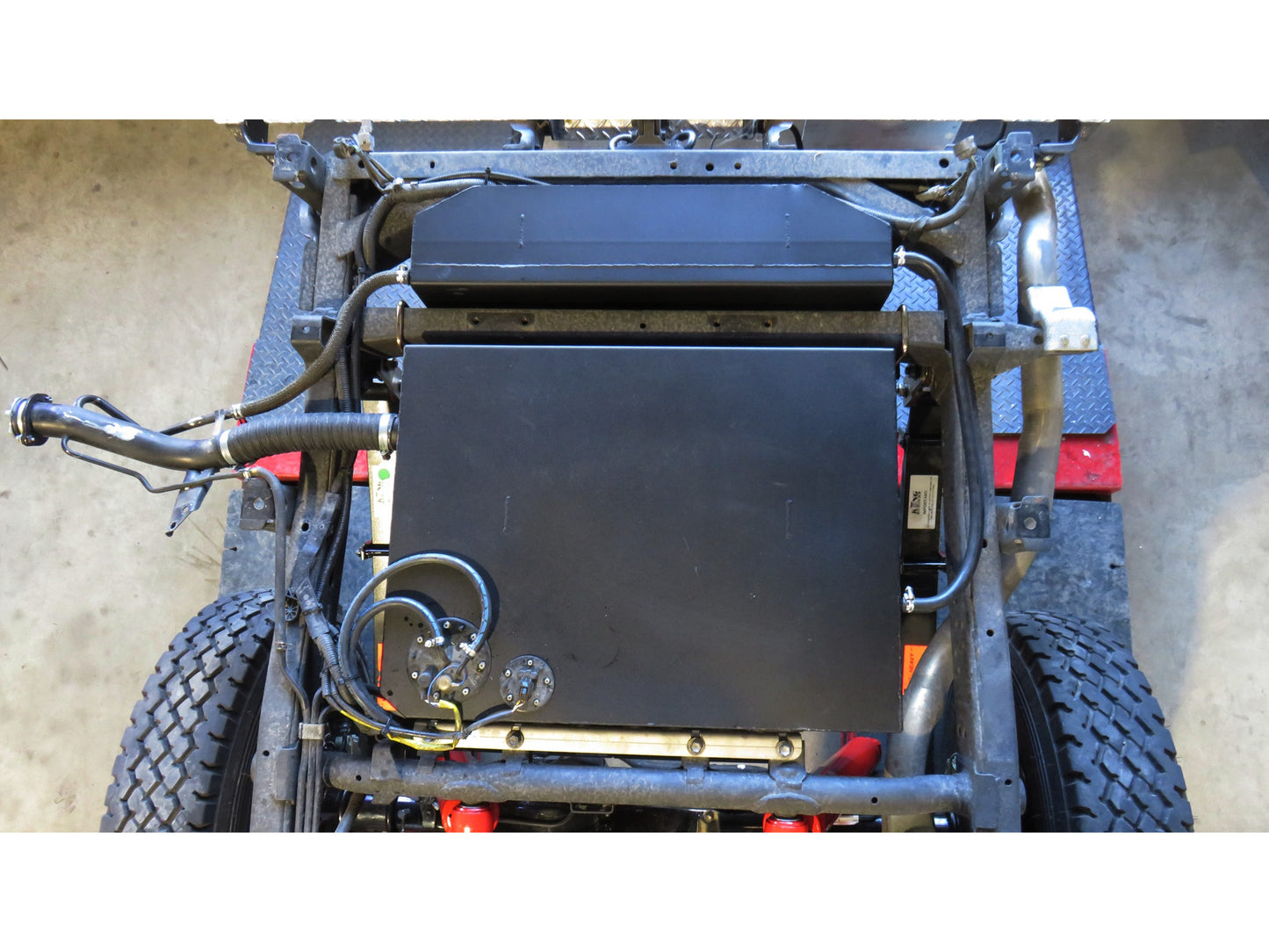 Réservoir supplémentaire auxiliaire inox 160L pour Toyota HZJ78 et HZJ79, installé dans une cabine simple, N4 OFFROAD.