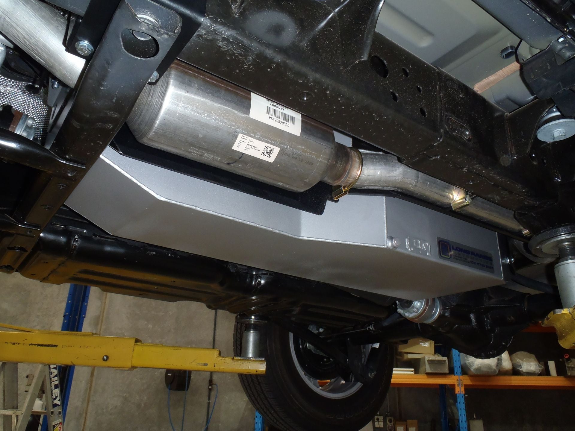 Réservoir supplémentaire Essence LRA Jeep Wrangler JL Unlimited 64L sur Xperts4x4 Accessoires 4x4 Off-Road