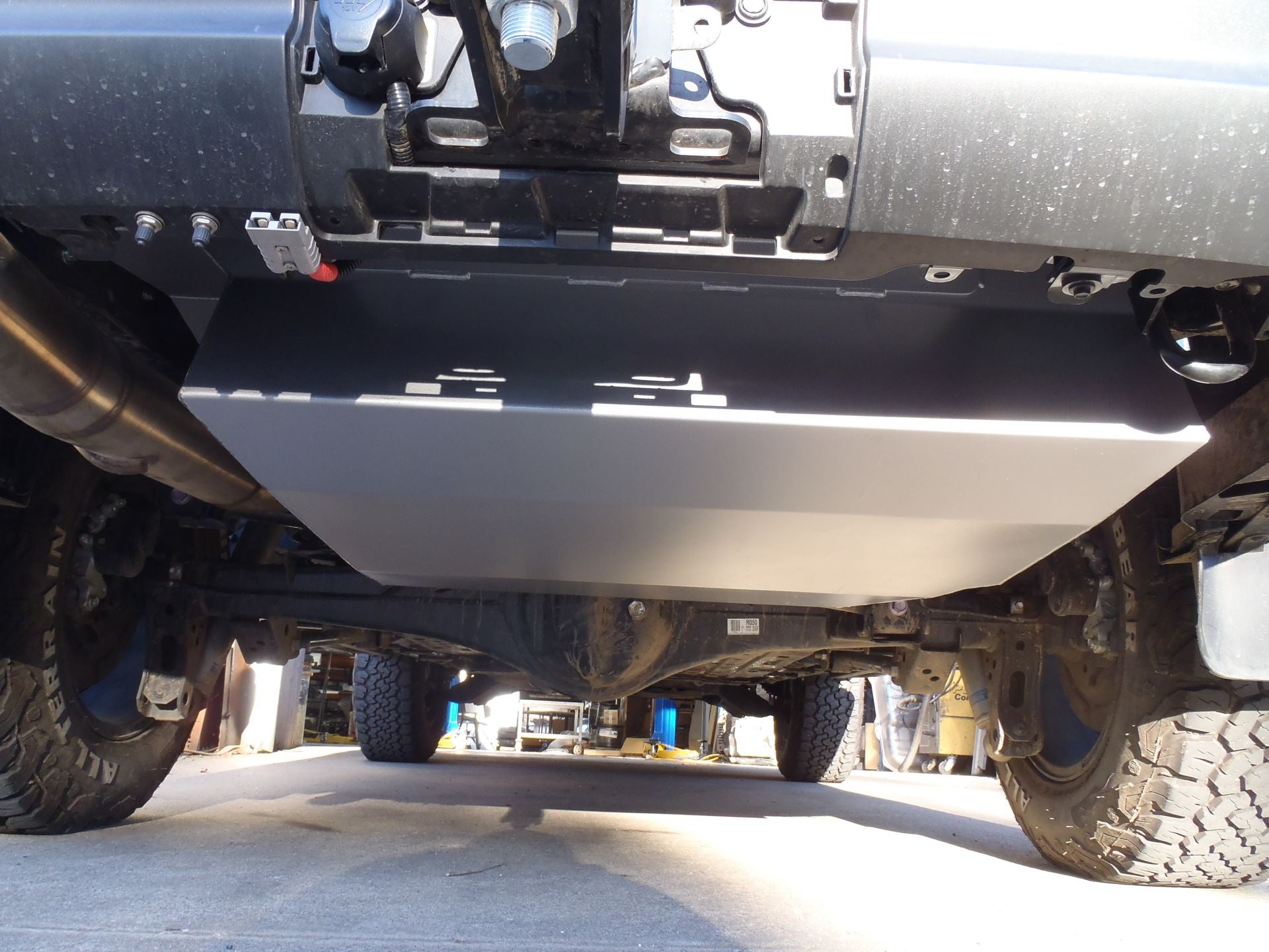 Réservoir supplémentaire LRA 140L Toyota Land Cruiser 300 sur Xperts4x4 Accessoires 4x4 Off-Road