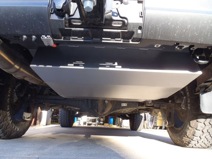 Réservoir supplémentaire LRA 140L Toyota Land Cruiser 300 sur Xperts4x4 Accessoires 4x4 Off-Road