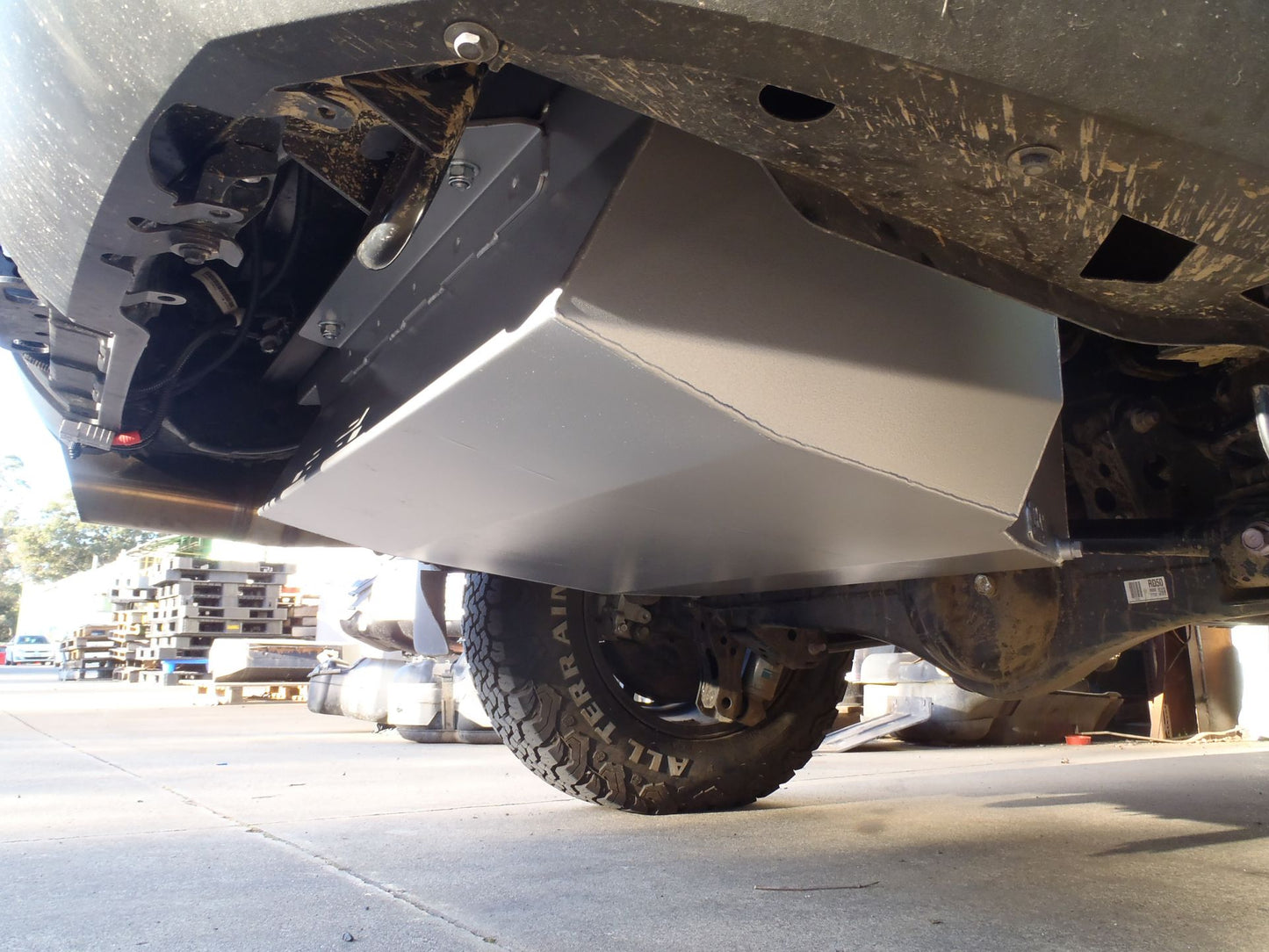 Réservoir supplémentaire LRA 140L Toyota Land Cruiser 300 sur Xperts4x4 Accessoires 4x4 Off-Road