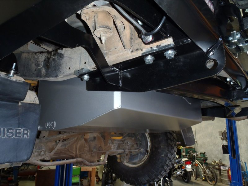Réservoir supplémentaire LRA 160L Toyota Land Cruiser Série 80 sur Xperts4x4 Accessoires 4x4 Off-Road