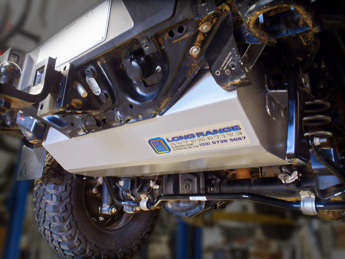 Réservoir supplémentaire LRA 90L Ineos Grenadier essence sur Xperts4x4 Accessoires 4x4 Off-Road