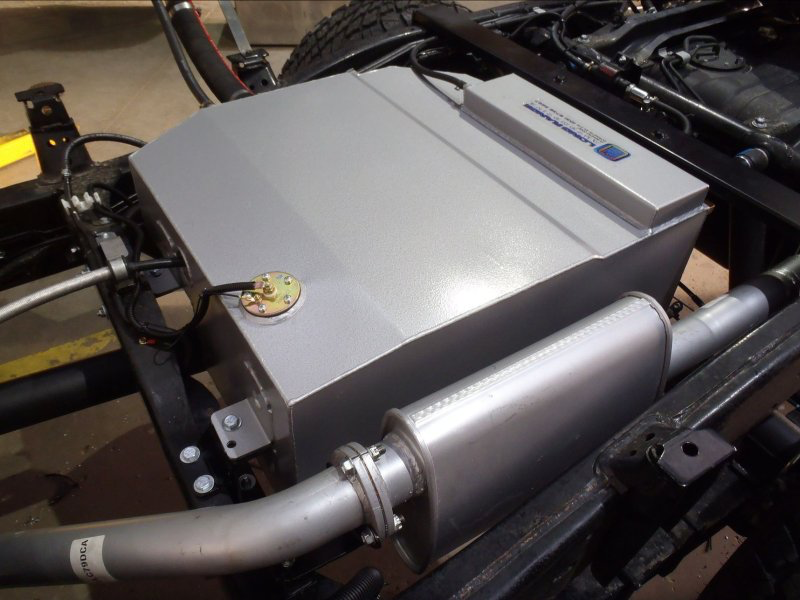 Réservoir supplémentaire LRA 90L Toyota Land Cruiser VDJ79 sur Xperts4x4 Accessoires 4x4 Off-Road