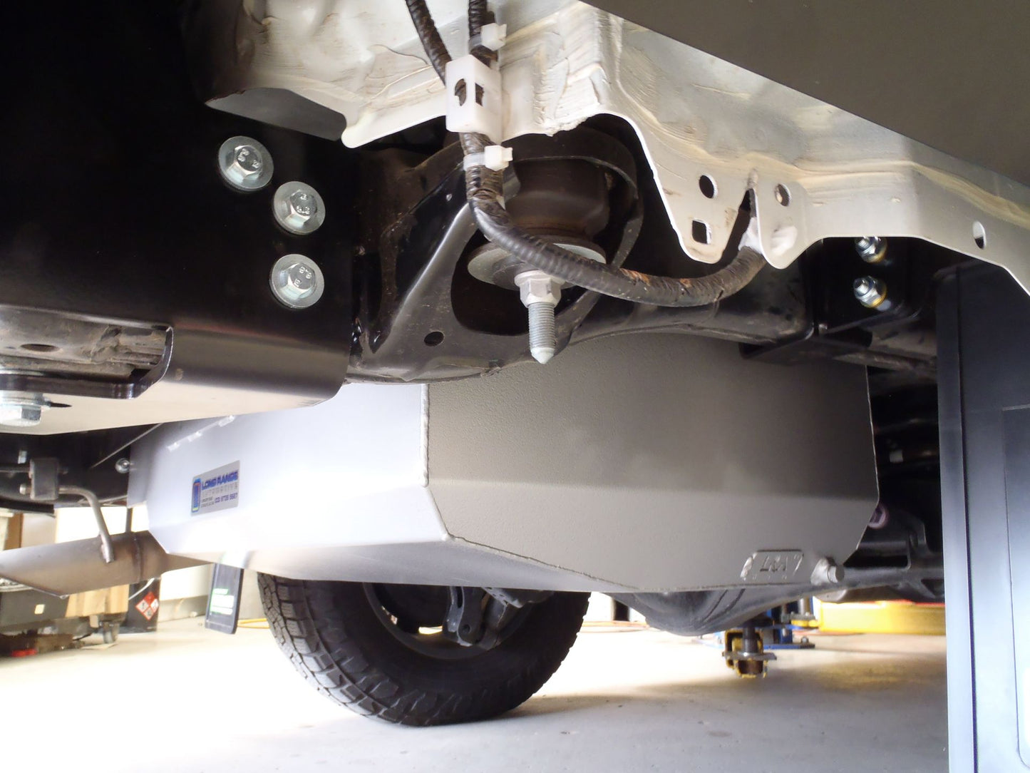 Réservoir supplémentaire LRA pour Toyota Landcruiser GDJ250 PRADO 80L sur Xperts4x4 Accessoires 4x4 Off-Road