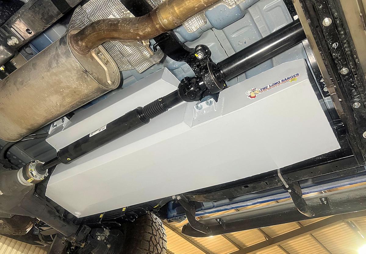 Réservoir de remplacement LONGRANGER pour VW Amarok 2023+, pièce de rechange robuste visible sur l'image.