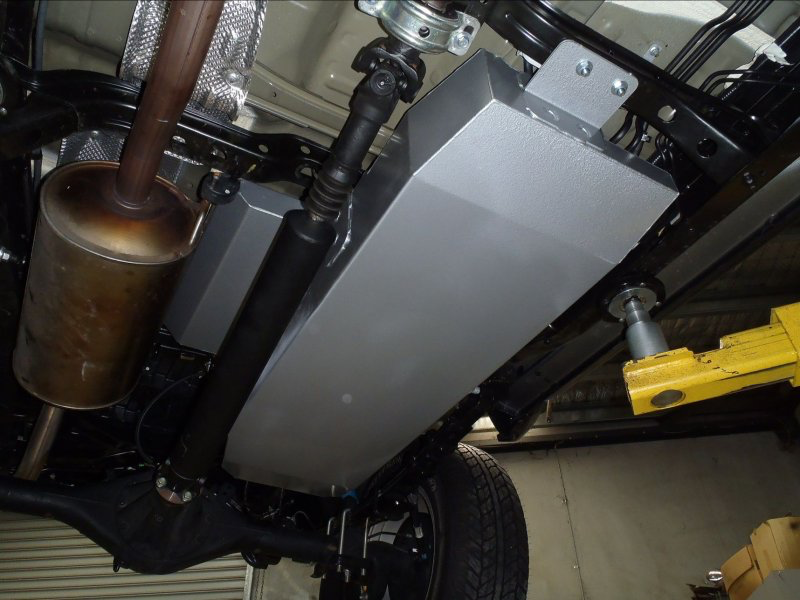 Réservoir de remplacement LRA 129L Toyota Tacoma sur Xperts4x4 Accessoires 4x4 Off-Road