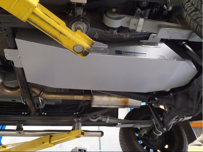 Réservoir de remplacement LRA 130L Volkswagen Amarok V6 sur Xperts4x4 Accessoires 4x4 Off-Road