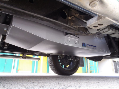 Réservoir de remplacement LRA 130L Volkswagen Amarok V6 sur Xperts4x4 Accessoires 4x4 Off-Road