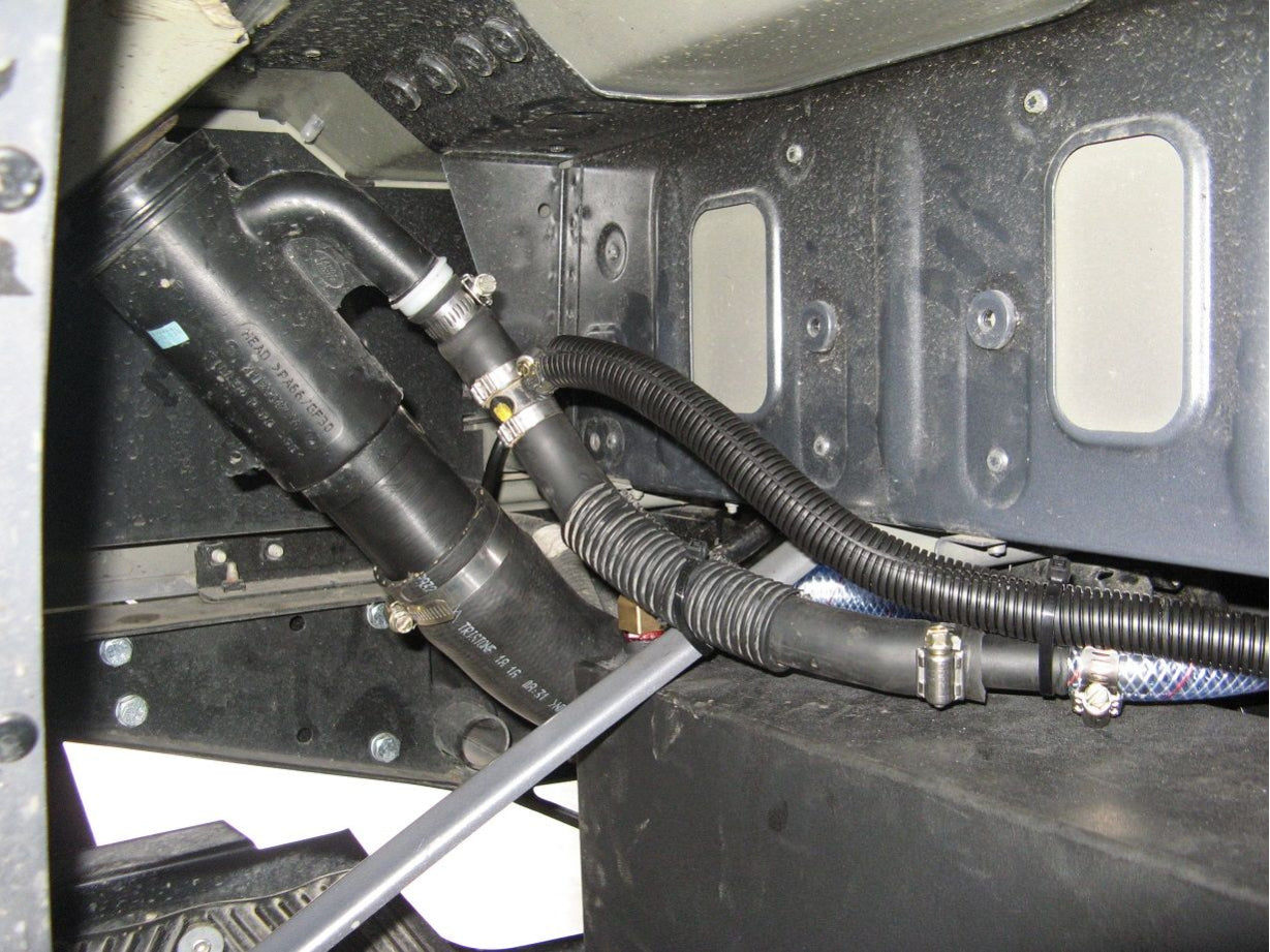 Réservoir de remplacement LRA 134L Land Rover Defender 110 130 TD5 TD4 sur Xperts4x4 Accessoires 4x4 Off-Road