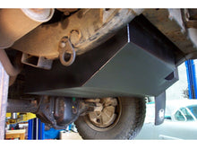 Réservoir de remplacement LRA 140L pour Land Rover Defender 110 130 TD5 TD4 sur Xperts4x4 Accessoires 4x4 Off-Road