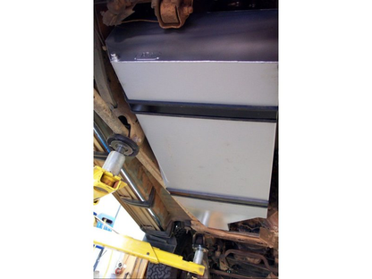 Réservoir de remplacement LRA 145L Toyota Land Cruiser FZJ80 sur Xperts4x4 Accessoires 4x4 Off-Road
