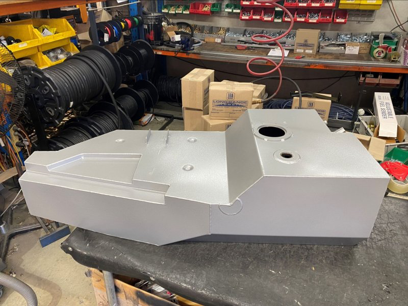 Réservoir de remplacement LRA 150L Toyota Land Cruiser HZJ105 sur Xperts4x4 Accessoires 4x4 Off-Road
