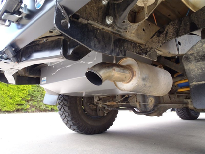 Réservoir de remplacement LRA 160L Toyota Land Cruiser UZJ100 sur Xperts4x4 Accessoires 4x4 Off-Road