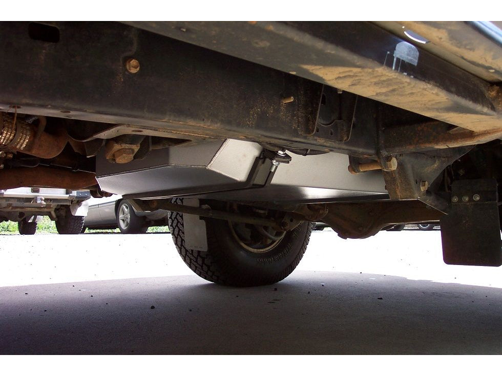 Réservoir de remplacement LRA Toyota Landcruiser UZJ100 150L sur Xperts4x4 Accessoires 4x4 Off-Road