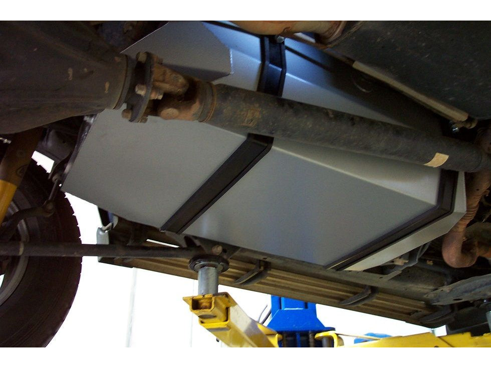 Réservoir de remplacement LRA Toyota Landcruiser UZJ100 150L sur Xperts4x4 Accessoires 4x4 Off-Road