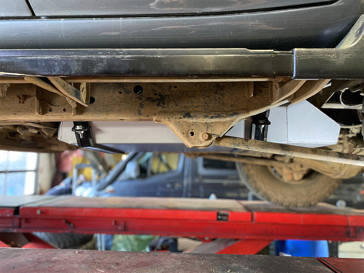 Reservoir remplacement Diesel LRA Toyota Landcruiser HDJ100 144L sur Xperts4x4 Accessoires 4x4 Off-Road