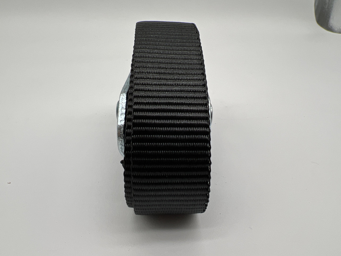 Sangle de traction à came N4 OFFROAD 25mm x 5m pour véhicules tout-terrain, robuste et résistante pour remorquage.