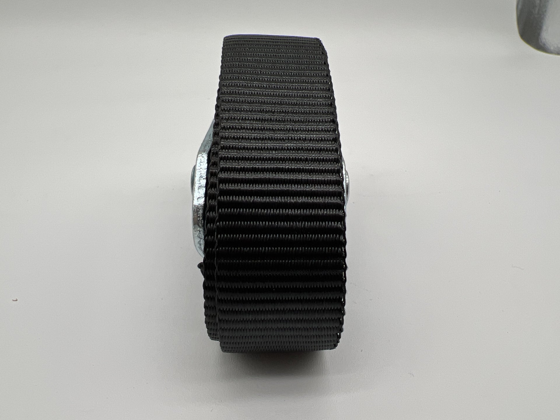 Sangle de traction à came N4 OFFROAD 25mm x 5m pour véhicules tout-terrain, robuste et résistante pour remorquage.