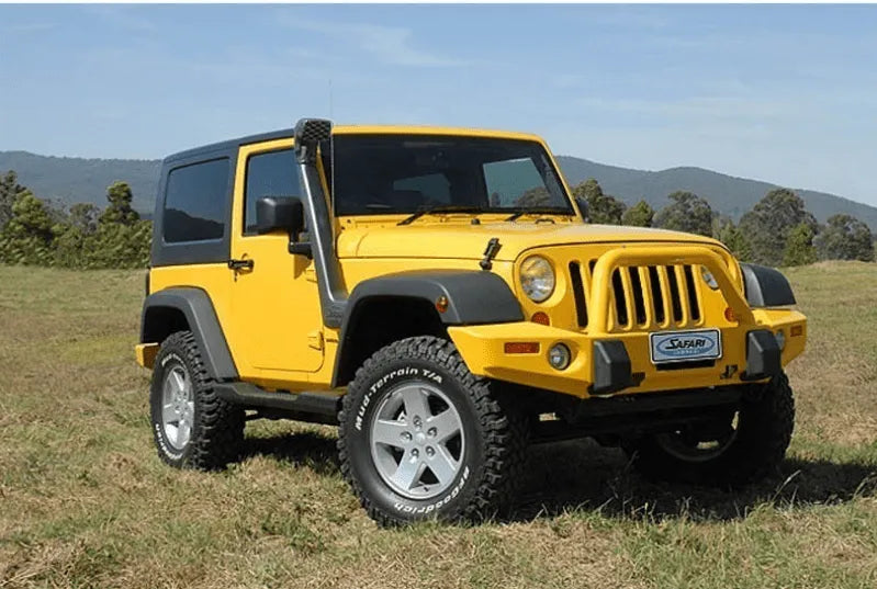 Tube de snorkel Safari 4x4 pour Jeep Wrangler JK, équipement tout-terrain robuste pour la conduite en eau profonde.