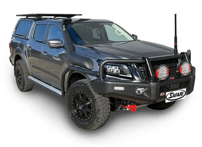 Snorkel Safari 4x4 pour Nissan Navara D23 NP300 2015+, accessoire de protection pour le moteur, en couleur noire.