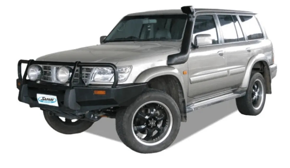 Snorkel Safari 4x4 pour Nissan Patrol Y61 2.8L TD, accessoire de protection pour le moteur et l'eau.