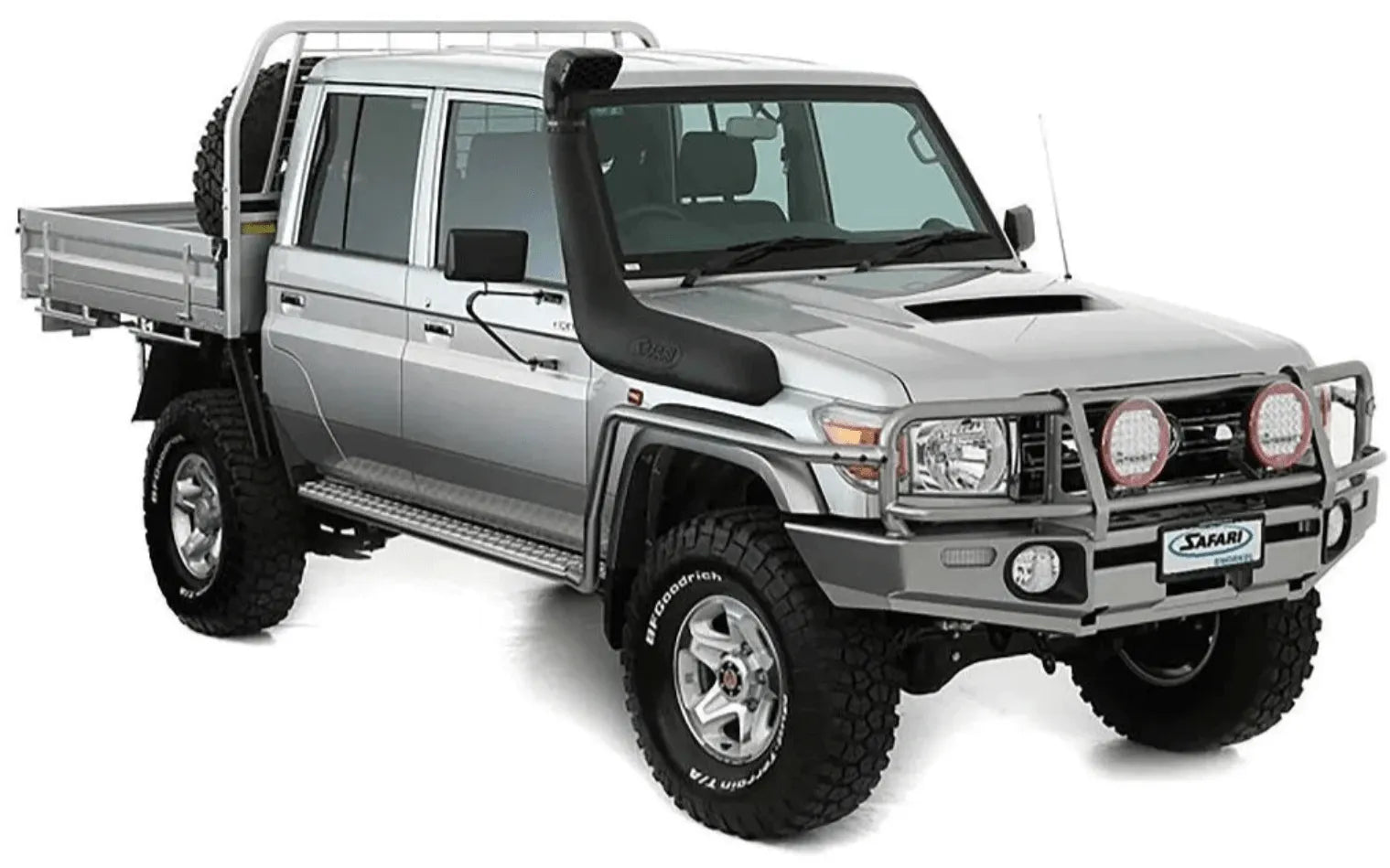 Snorkel Safari 4x4 pour Toyota Série GRJ/HZJ, modèle 76/78/79, installé sur un véhicule tout-terrain.