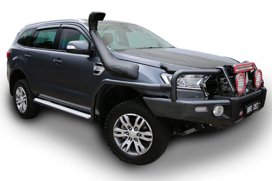 Snorkel Safari 4x4 Armax pour Ford Ranger T8 2019-2023 2.0L EcoBlue Diesel, fixation sur le capot du véhicule.
