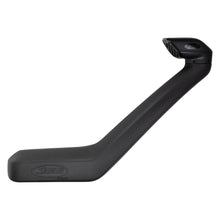 Snorkel Safari 4x4 Armax pour Toyota Land Cruiser FJA300 V6 Biturbo Diesel, fixation sur le côté du véhicule.