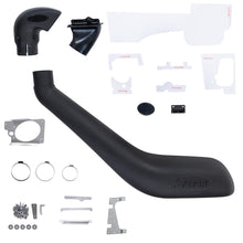 Snorkel Safari4x4 Armax pour Volkswagen Amarok V6 2016-2022, monté sur le côté du véhicule, en coloris noir.