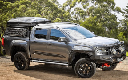 Support de benne ARB pour Volkswagen Amarok 2023+, système de fixation robuste pour le lit de la camionnette.