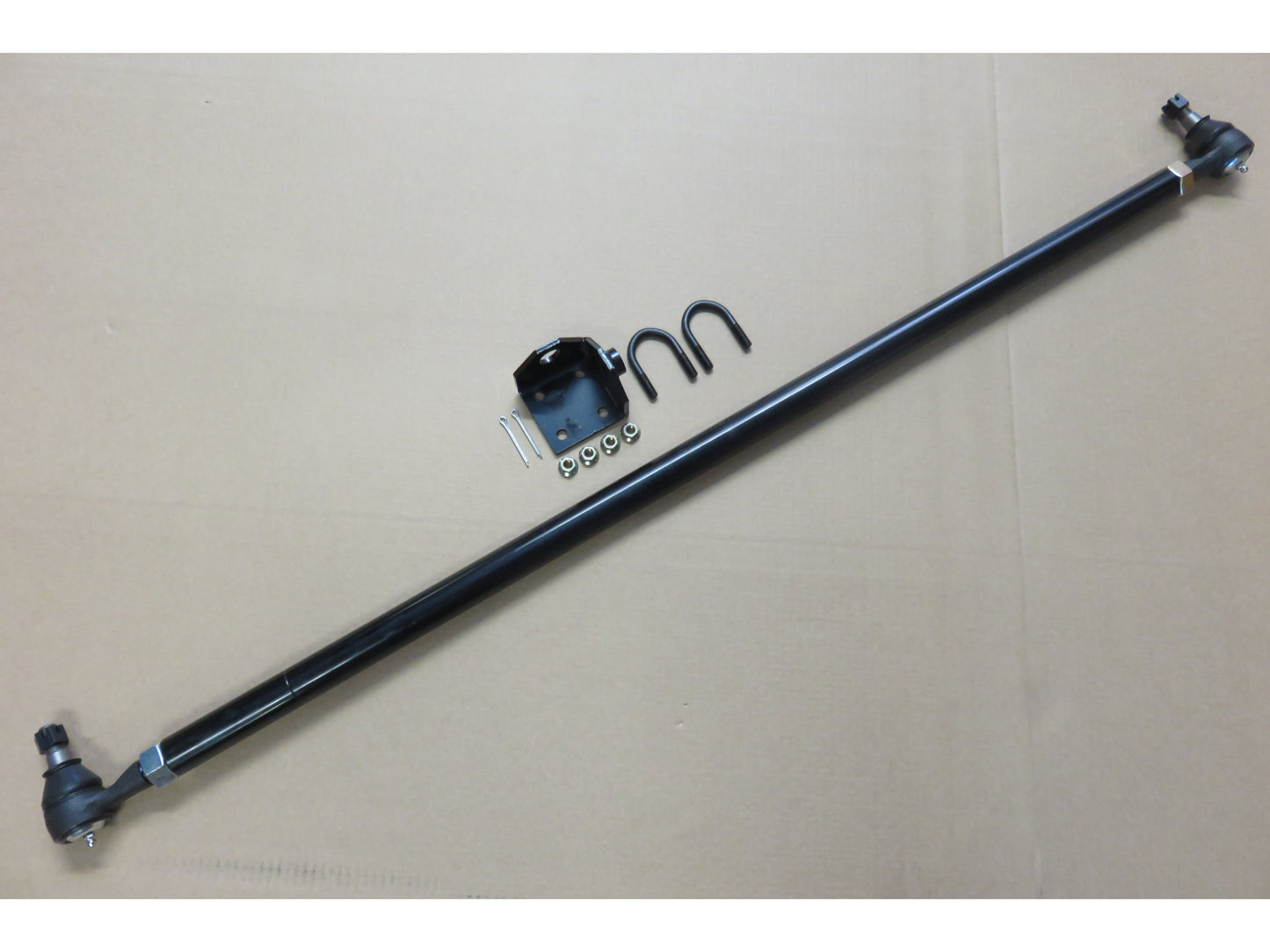 Barre de direction renforcée N4 OFFROAD pour Patrol Y61, avec rotules graissables, réglables et démontables, suspension robuste.