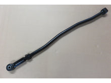 Barre panhard arrière réglable pour Nissan Patrol Y60 et Y61, suspension N4 OFFROAD, montre la pièce montée sur le véhicule off-road.