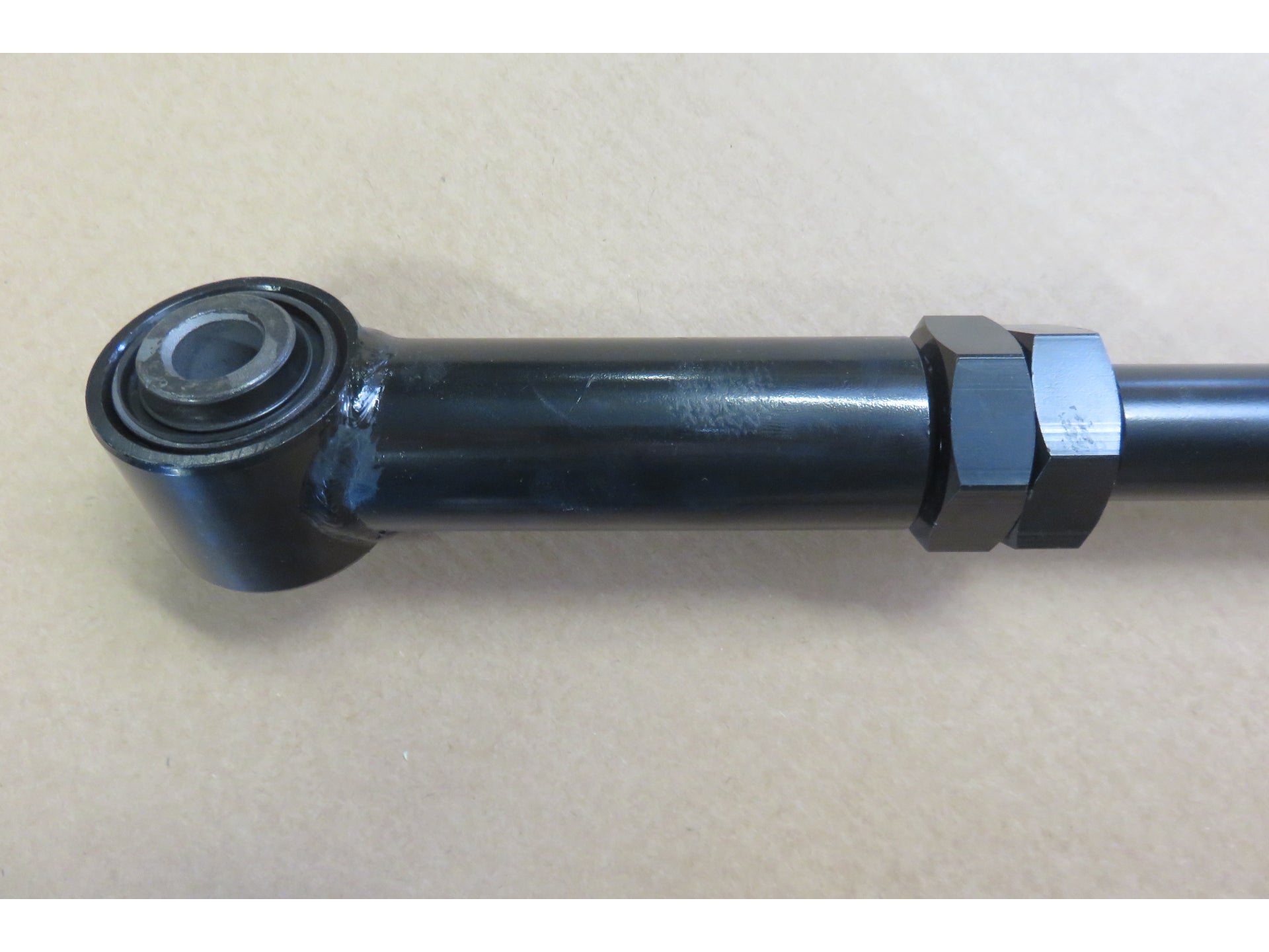 Barre panhard avant réglable pour suspension HDJ80 N4 OFFROAD, pièce de rechange robuste pour véhicule tout-terrain.